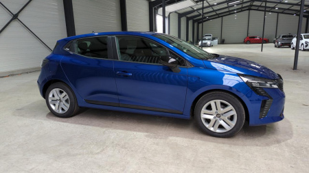 44631_p28 - RENAULT - CLIO 5 - 2025