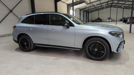 43996_p28 - MERCEDES - GLC - 2023