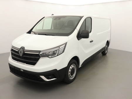 N198017_p3 - RENAULT - TRAFIC - 2025