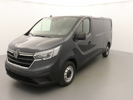 N198056_p3 - RENAULT - TRAFIC - 2025