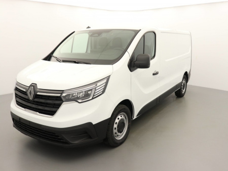 N198066_p3 - RENAULT - TRAFIC - 2025