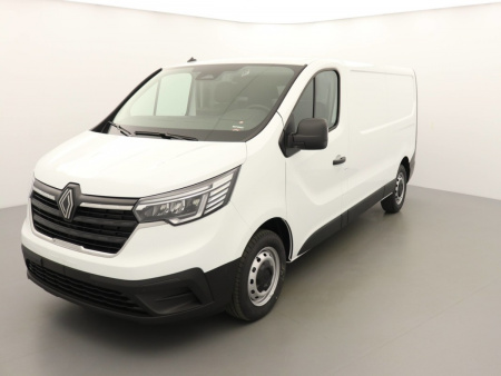 N198714_p3 - RENAULT - TRAFIC - 2025