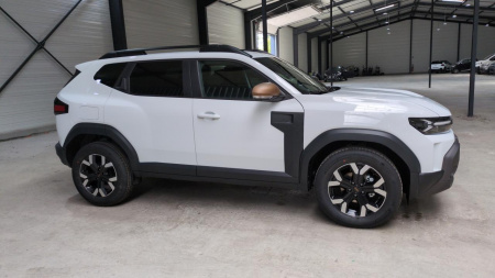 45327_p28 - DACIA - DUSTER - 2025