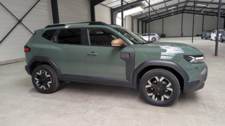 44925_p28 - DACIA - DUSTER - 2025