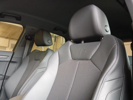 348377_p2 - AUDI - Q3 - 2025