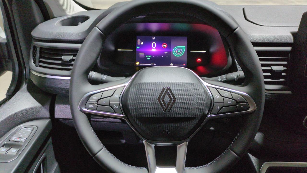 46391_p28 - RENAULT - TRAFIC - 2025 - photo 15