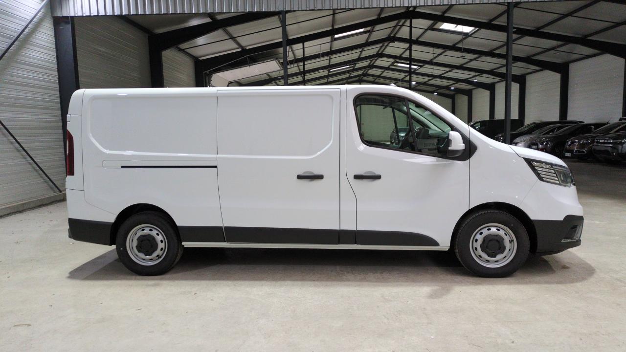 46391_p28 - RENAULT - TRAFIC - 2025 - photo 3