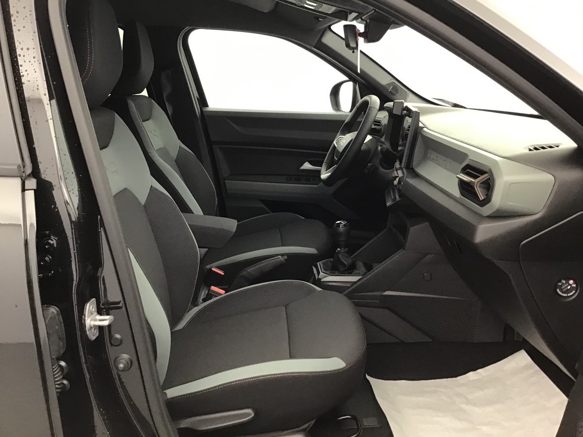 N200192_p3 - DACIA - DUSTER - 2025 - photo 6