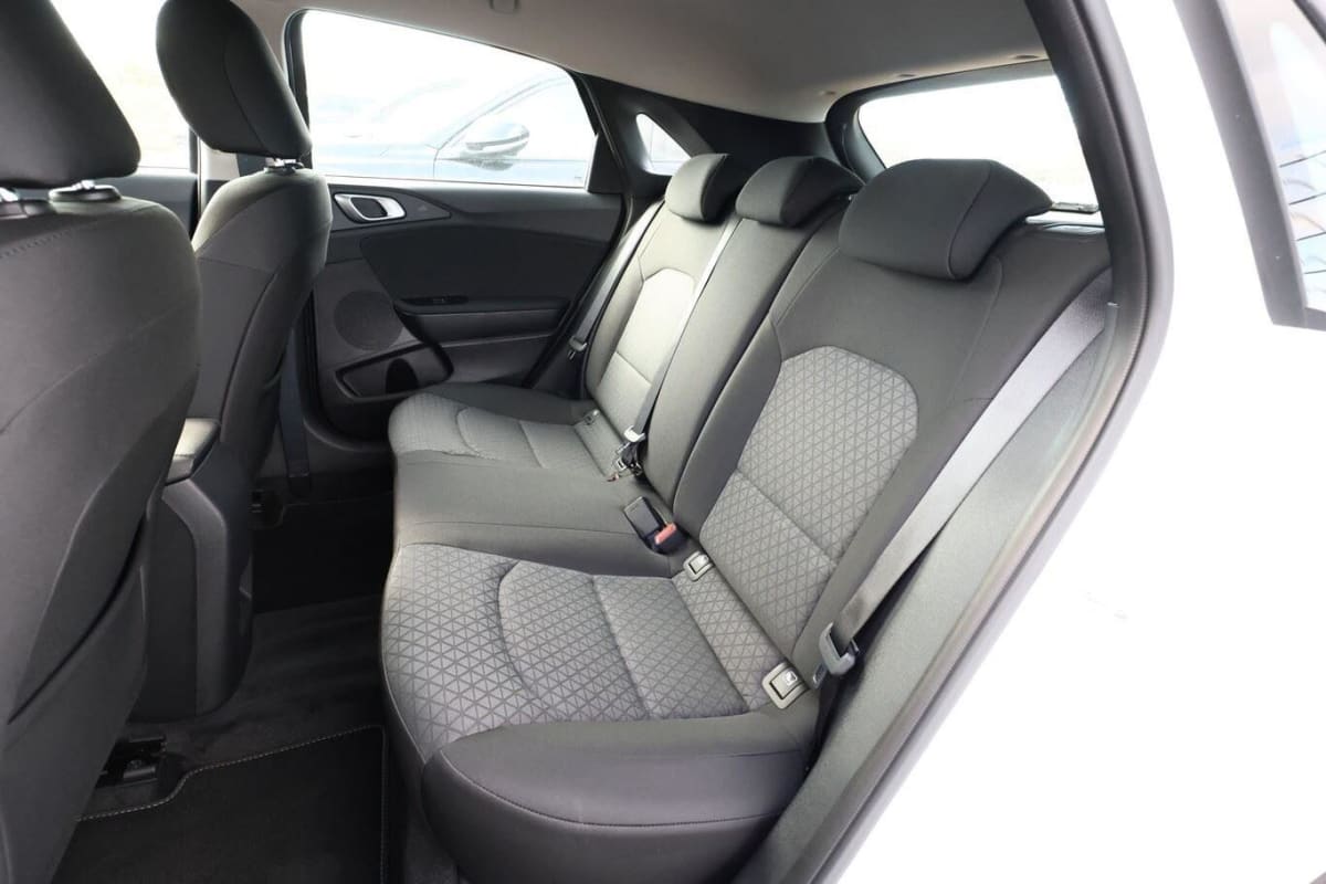 355803_p2 - KIA - CEED - 2025 - photo 10