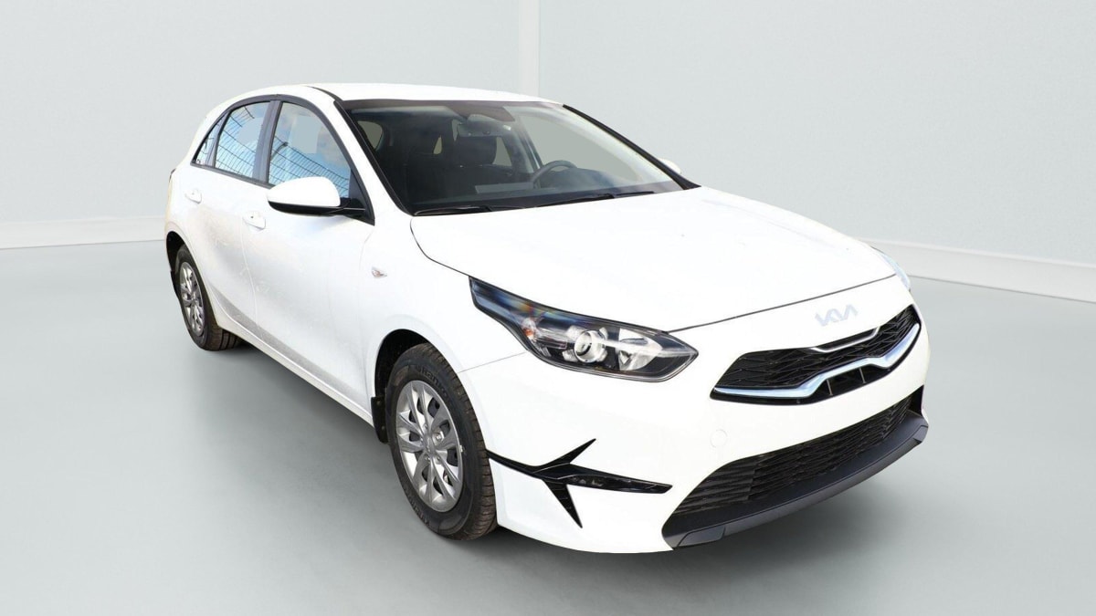 355803_p2 - KIA - CEED - 2025 - photo 1