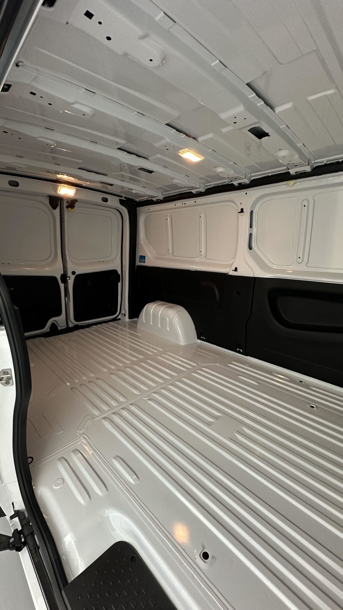 360355_p2 - RENAULT - TRAFIC - 2025 - photo 8