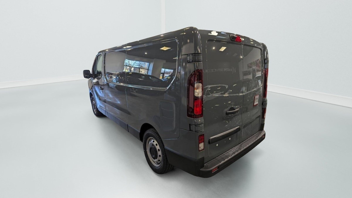 330013_p2 - RENAULT - TRAFIC - 2025 - photo 3