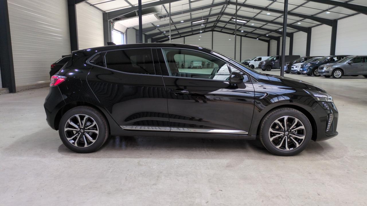 46485_p28 - RENAULT - CLIO 5 - 2025 - photo 3