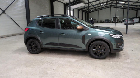 46094_p28 - DACIA - SANDERO - 2025