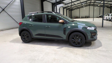 46557_p28 - DACIA - SANDERO - 2025 46557_p28 - DACIA - SANDERO - 2025