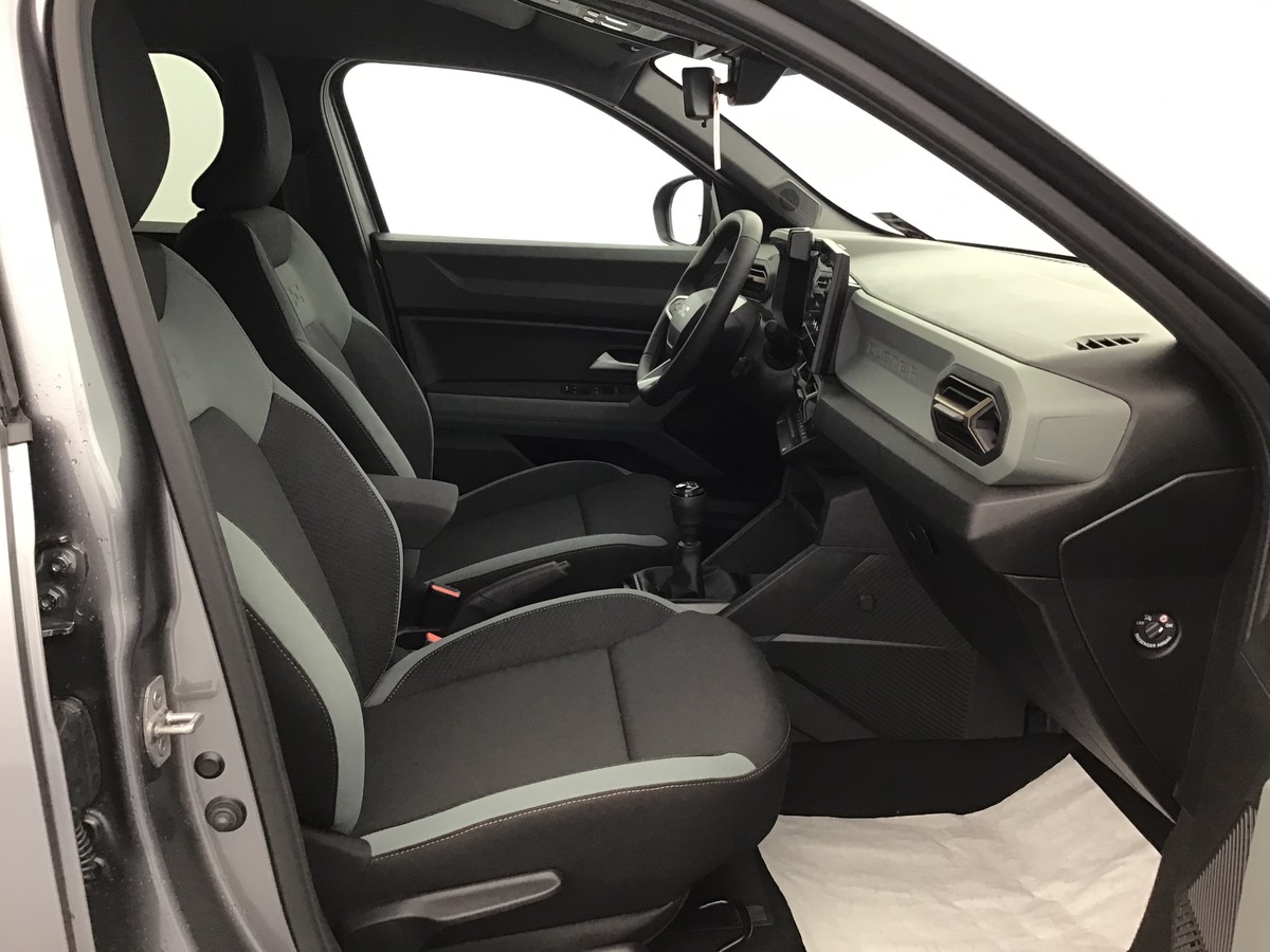 N200185_p3 - DACIA - DUSTER - 2025 - photo 6