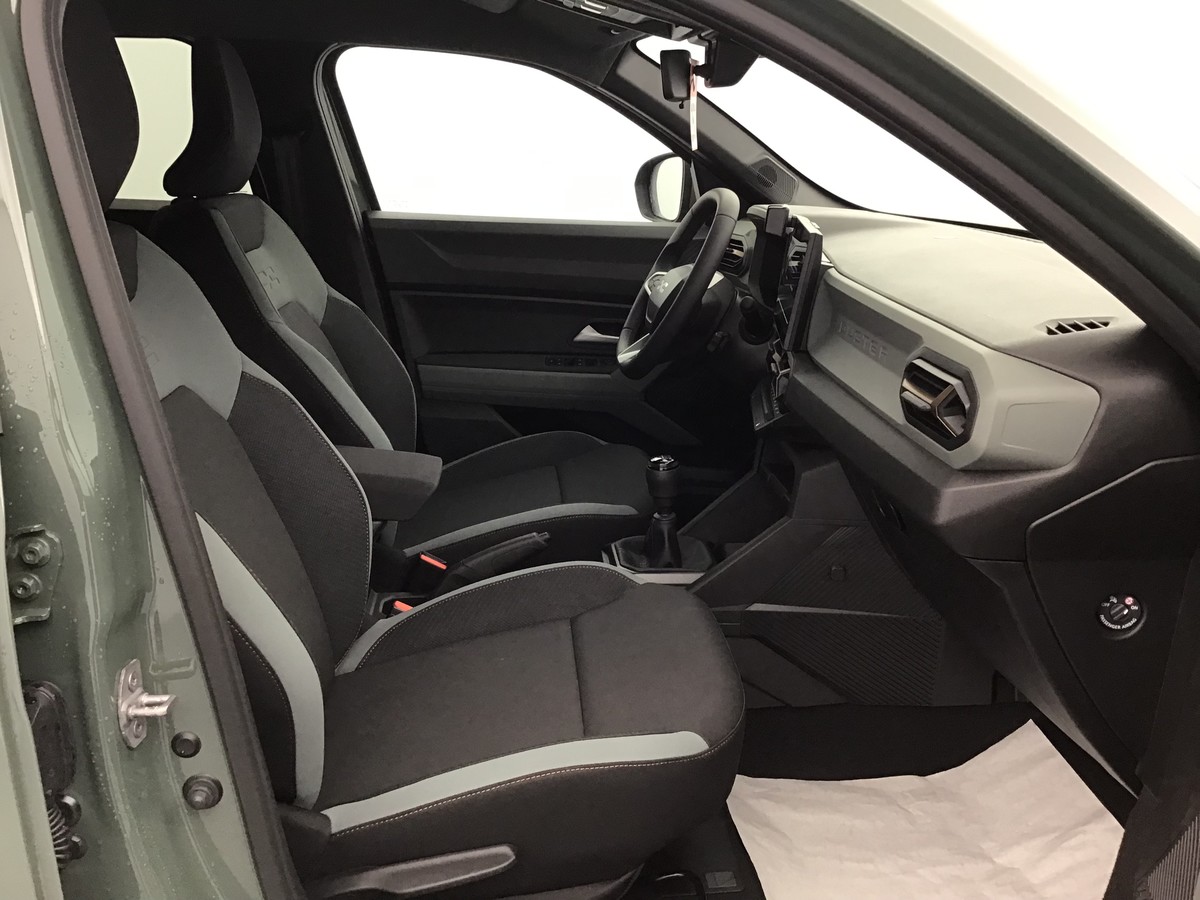 N200199_p3 - DACIA - DUSTER - 2025 - photo 6
