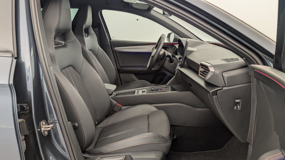 356422_p2 - CUPRA - LEON - 2022 - photo 9