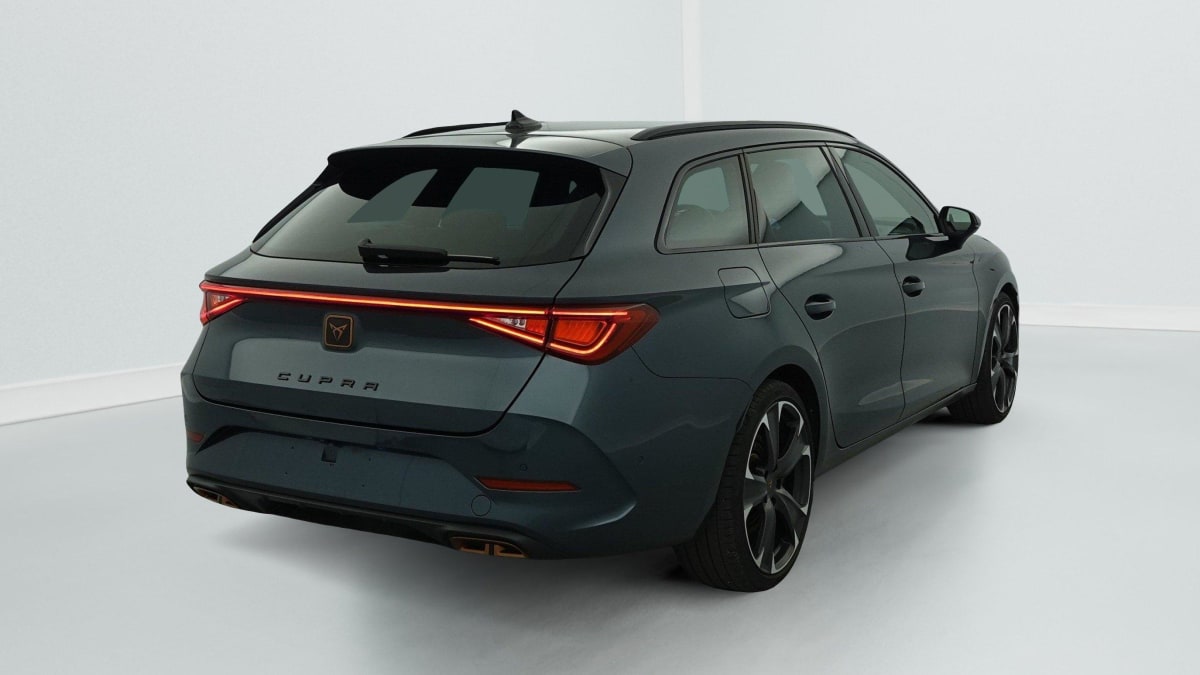 356422_p2 - CUPRA - LEON - 2022 - photo 7