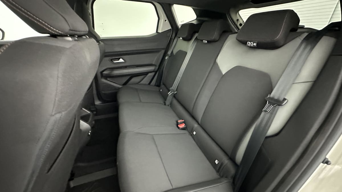 352298_p2 - DACIA - DUSTER - 2025 - photo 9