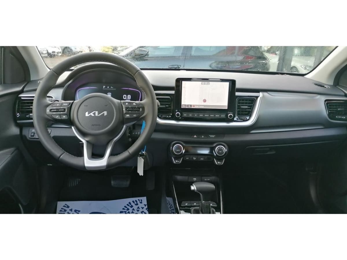 361380_p2 - KIA - STONIC - 2025 - photo 6