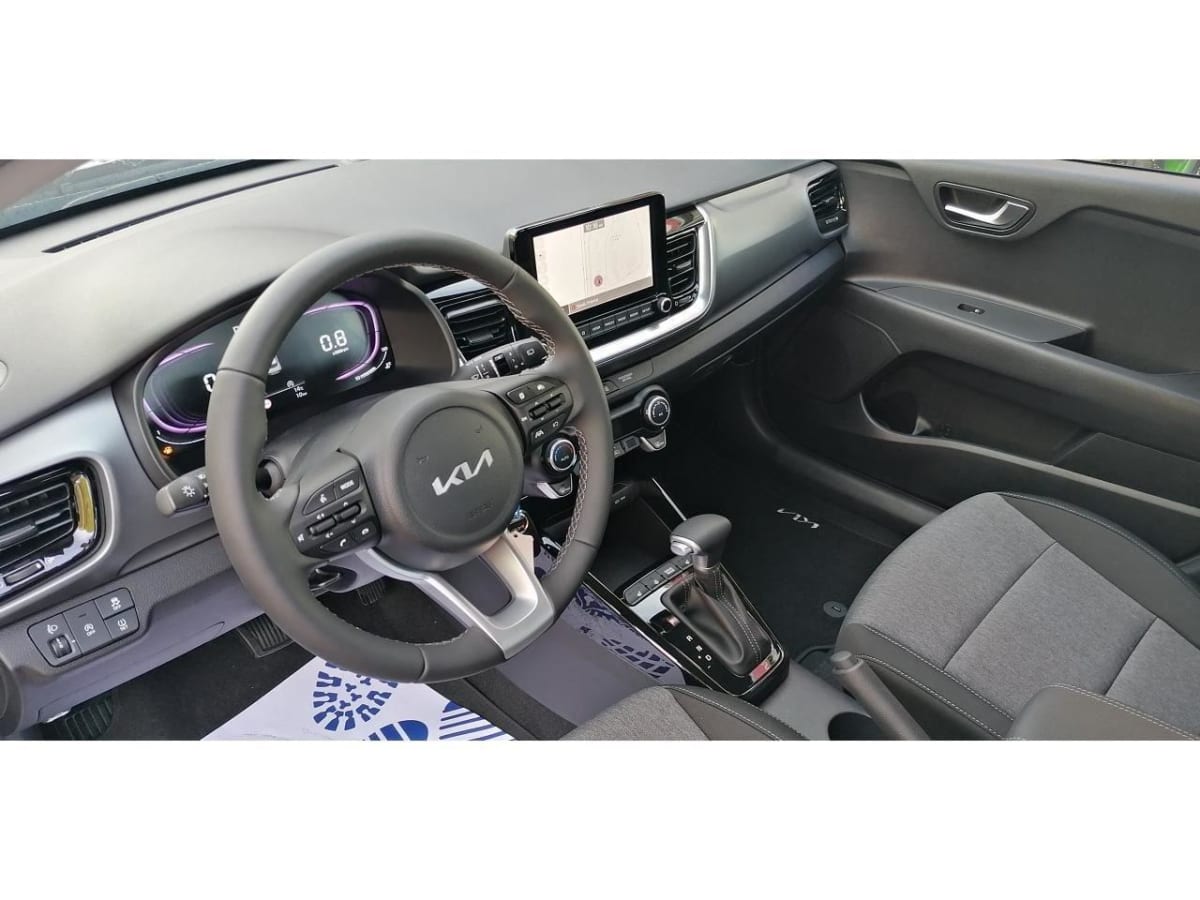 361380_p2 - KIA - STONIC - 2025 - photo 5