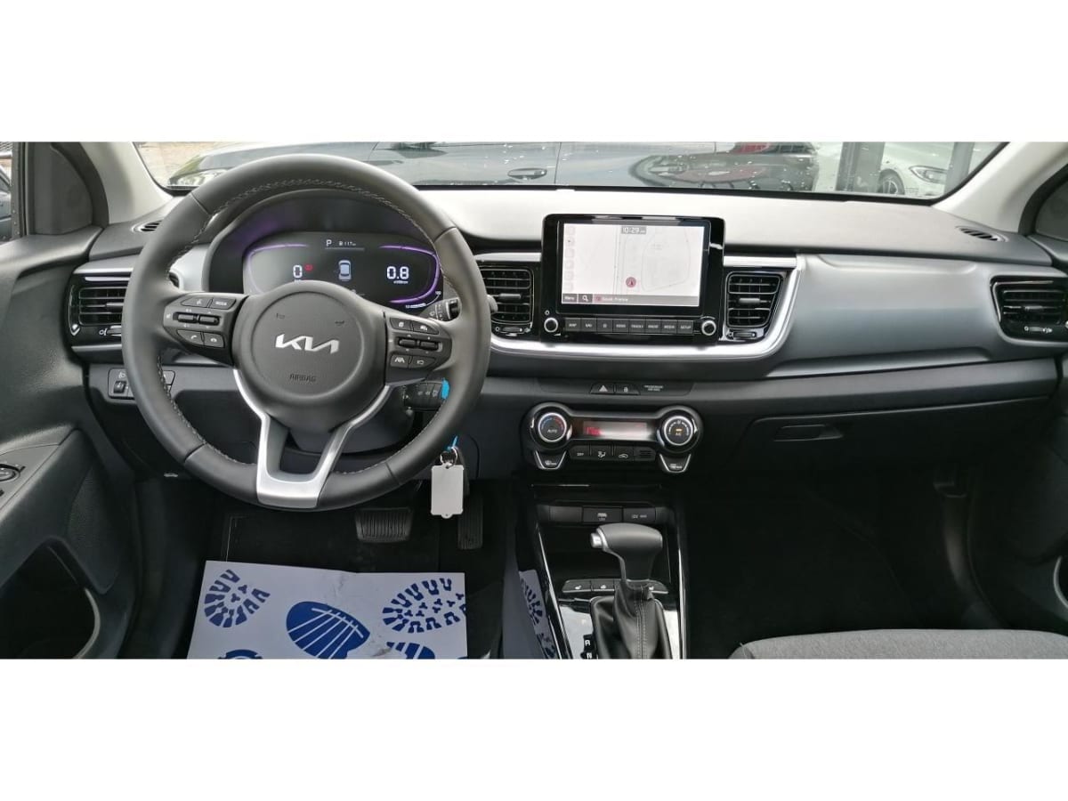 361379_p2 - KIA - STONIC - 2025 - photo 6