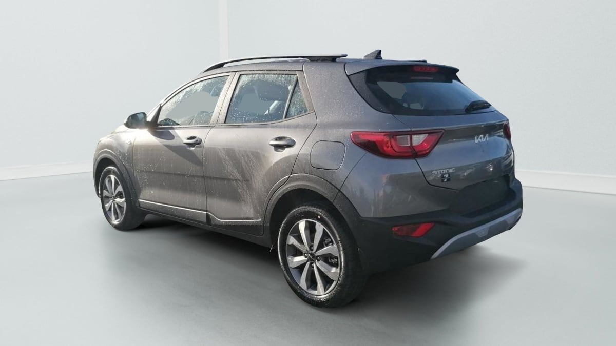 361380_p2 - KIA - STONIC - 2025 - photo 3
