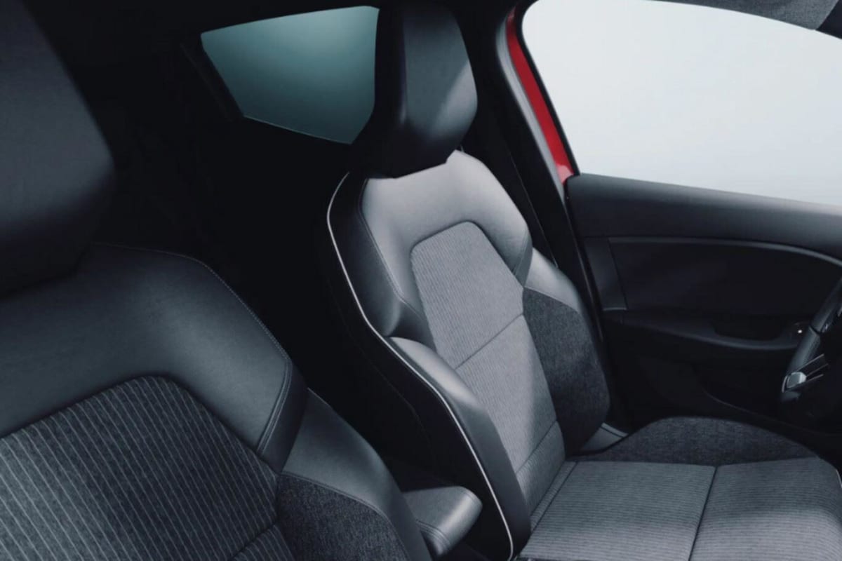 356009_p2 - MITSUBISHI - COLT - 2025 - photo 4