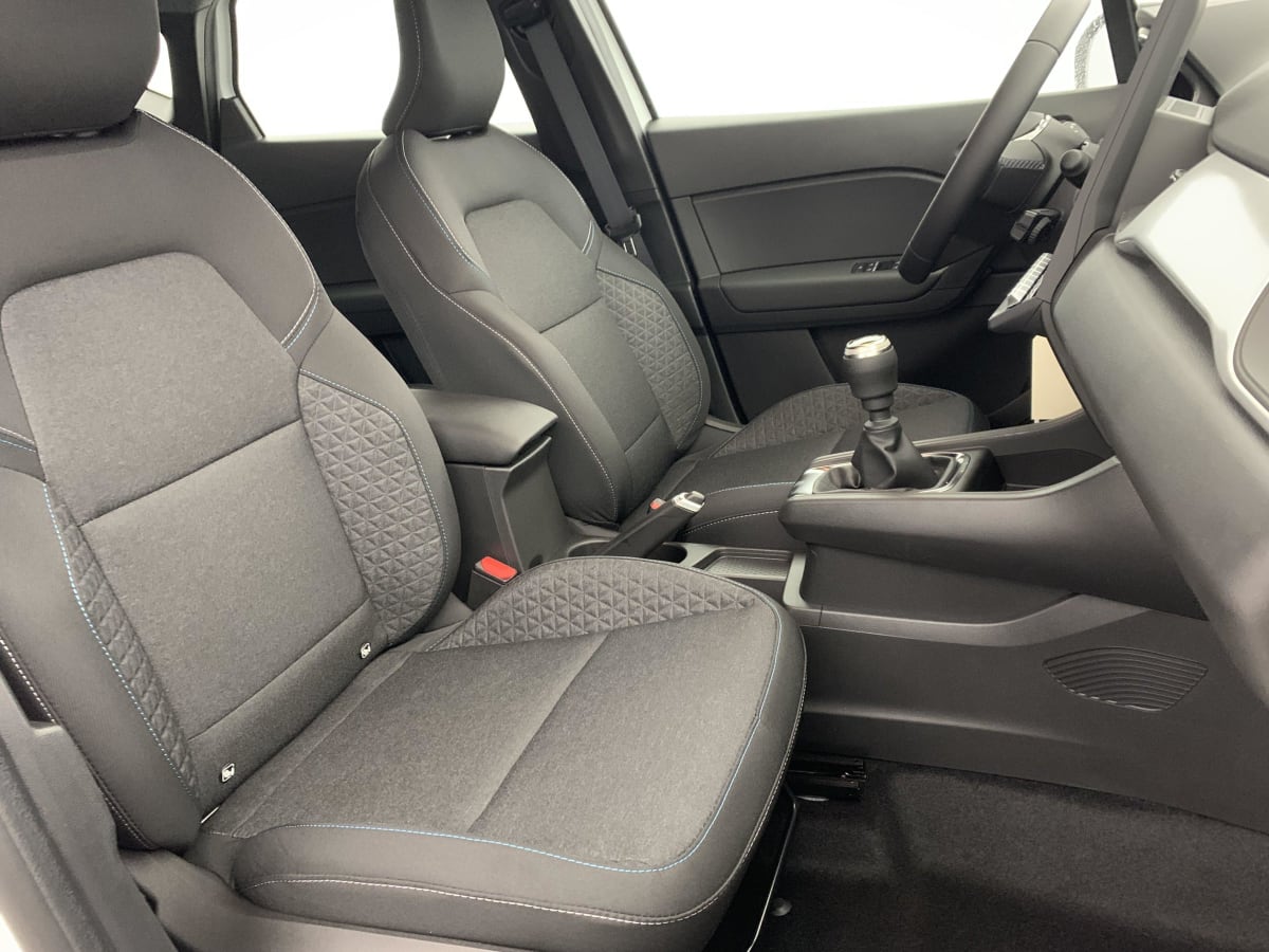 359751_p2 - RENAULT - CAPTUR - 2025 - photo 9