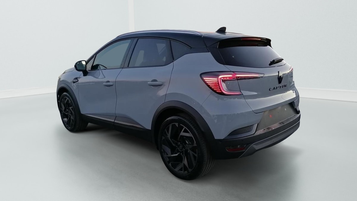 361637_p2 - RENAULT - CAPTUR - 2025 - photo 3