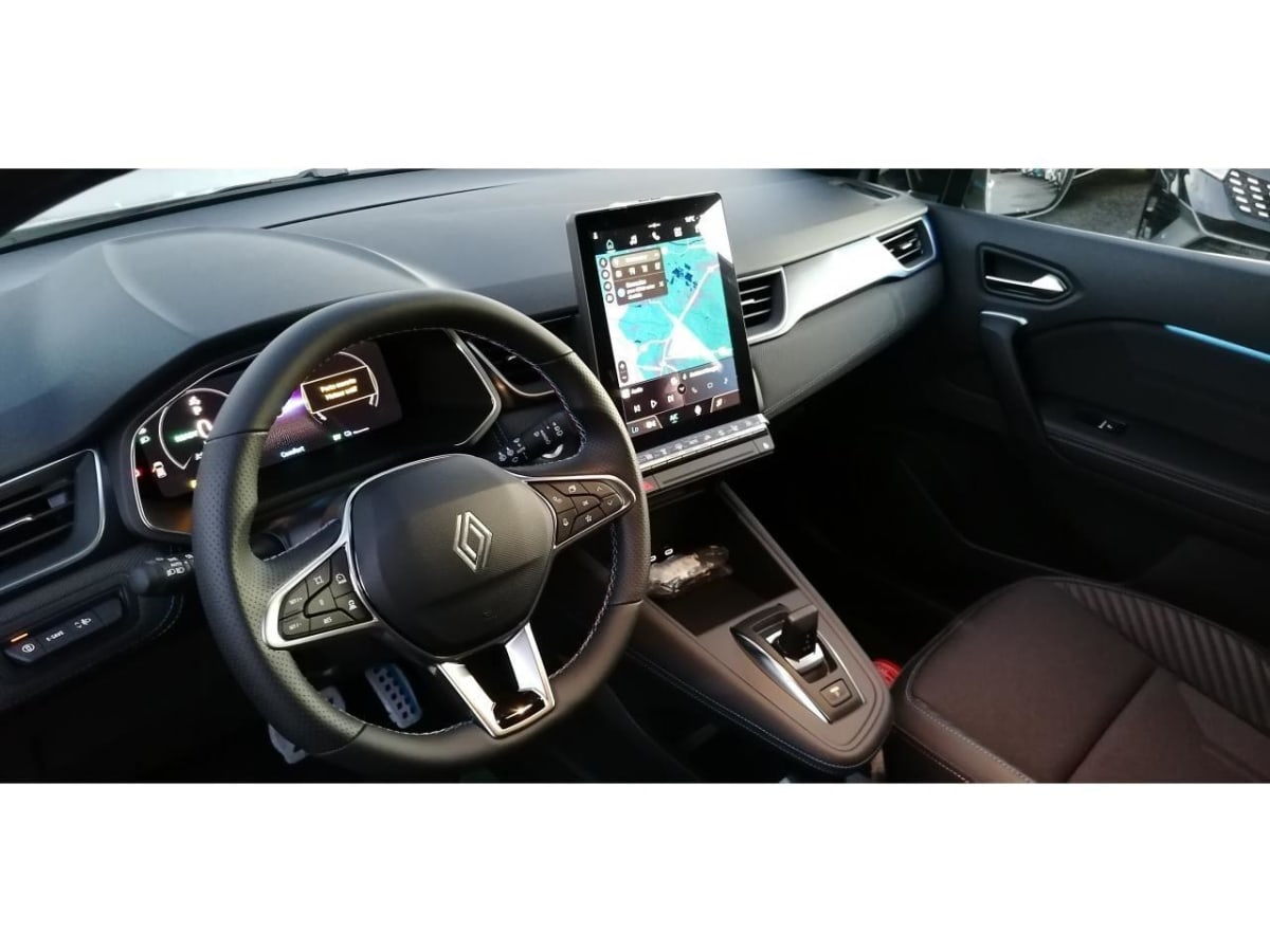 361638_p2 - RENAULT - CAPTUR - 2025 - photo 5