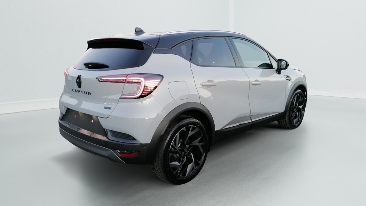361637_p2 - RENAULT - CAPTUR - 2025 - photo 4