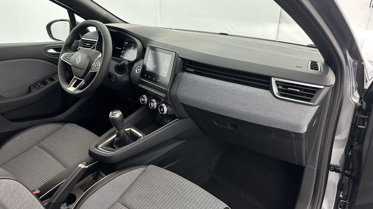 348876_p2 - RENAULT - CLIO - 2025 - photo 9