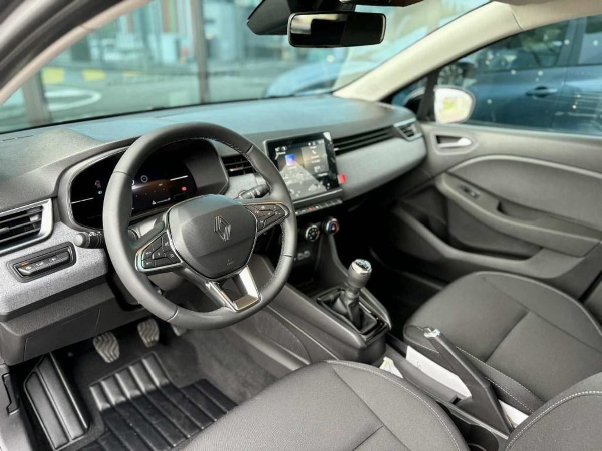 359772_p2 - RENAULT - CLIO 5 - 2025 - photo 5