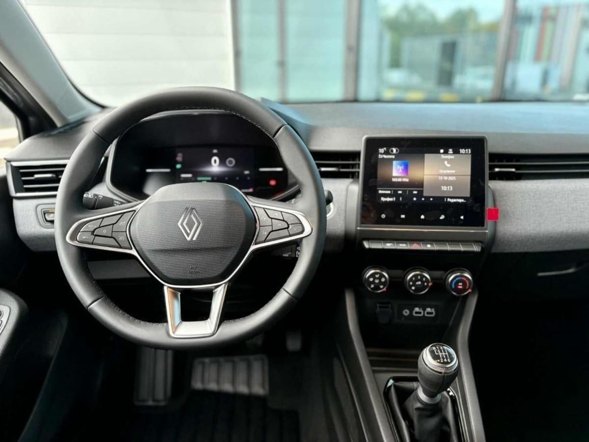 359772_p2 - RENAULT - CLIO 5 - 2025 - photo 8