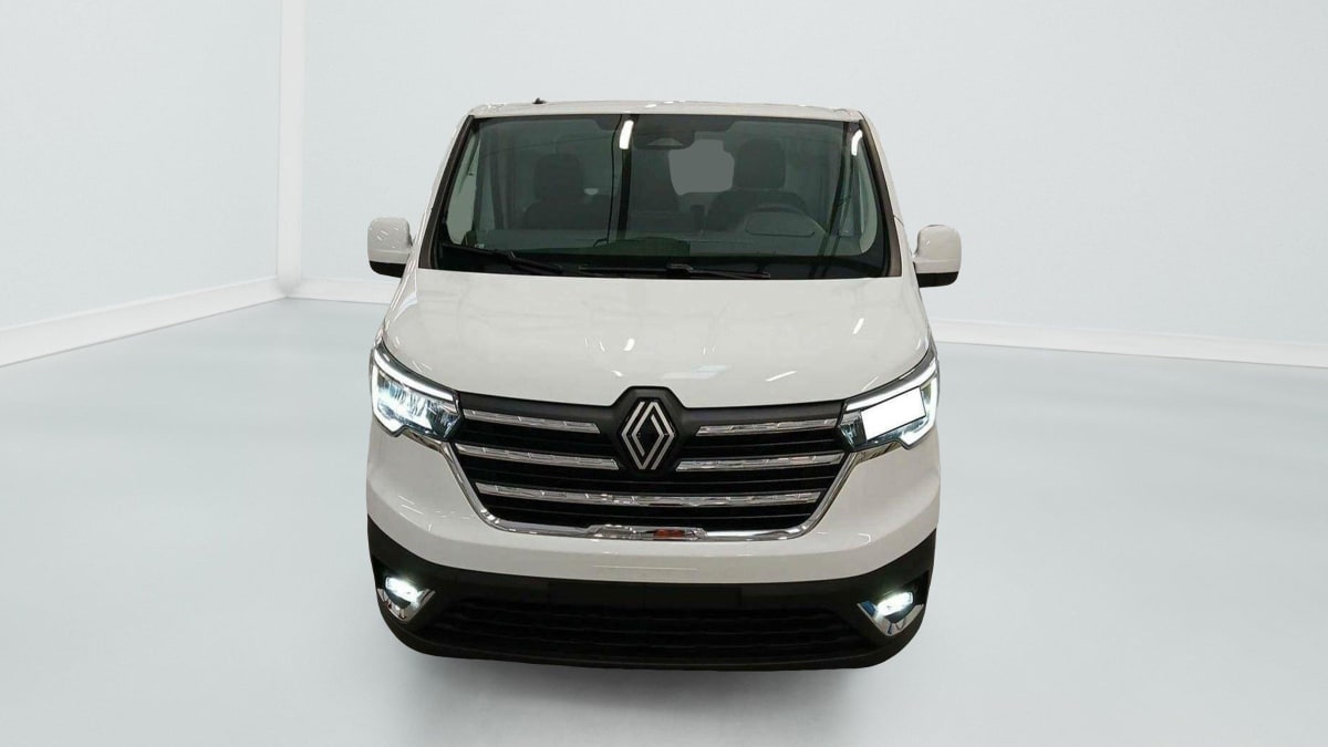 357968_p2 - RENAULT - TRAFIC - 2025 - photo 2