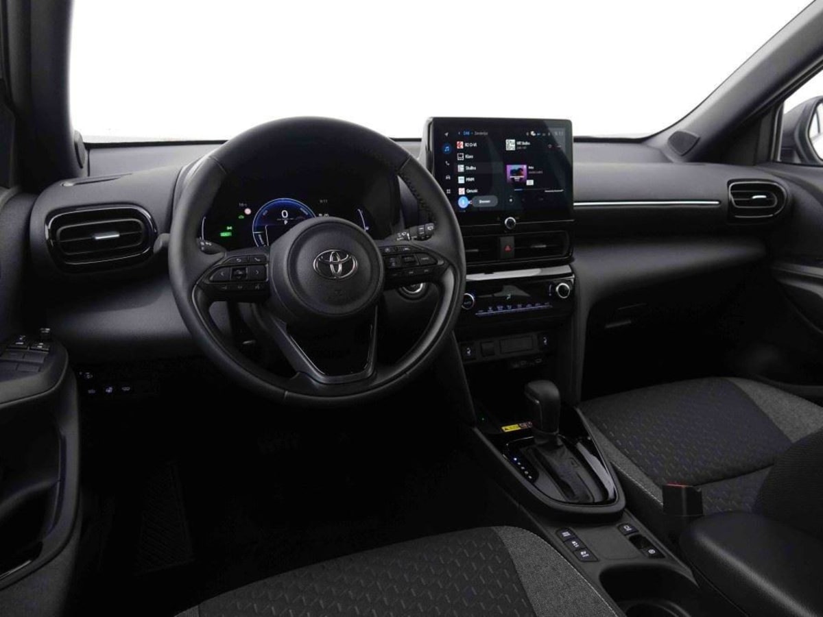 360426_p2 - TOYOTA - YARIS CROSS - 2025 - photo 6