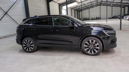 45887_p28 - RENAULT - AUSTRAL - 2025