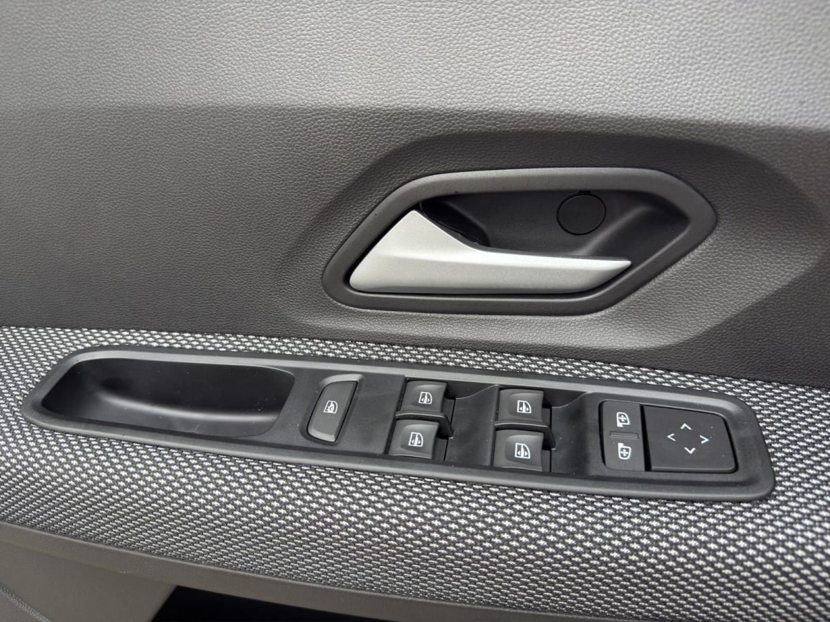 352635_p2 - DACIA - SANDERO - 2025 - photo 7