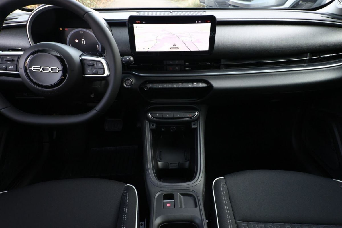 364004_p2 - FIAT - 600 - 2025 - photo 8