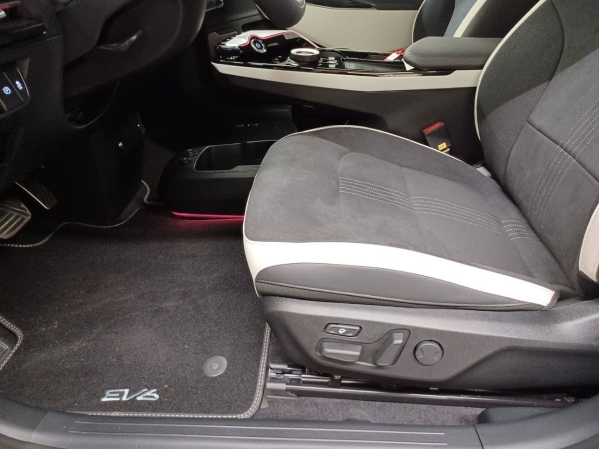 356537_p2 - KIA - EV6 - 2025 - photo 10
