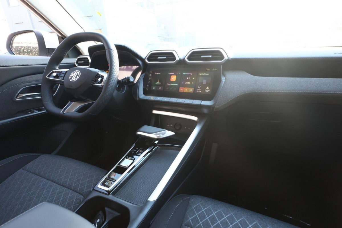 364409_p2 - MG - ZS - 2025 - photo 9