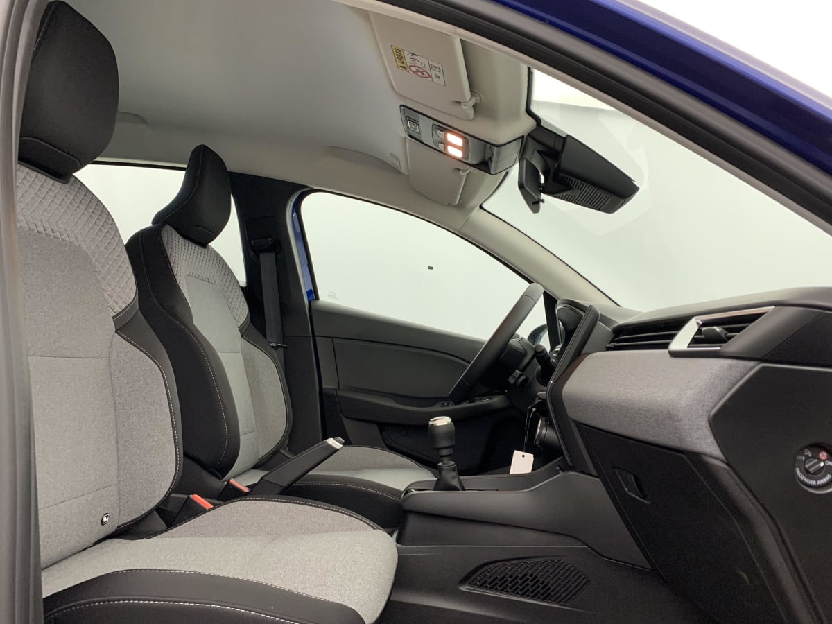 347790_p2 - RENAULT - CLIO 5 - 2025 - photo 9