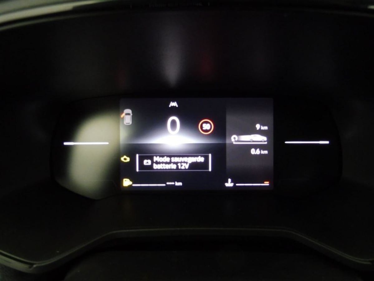 362430_p2 - RENAULT - CLIO - 2025 - photo 8