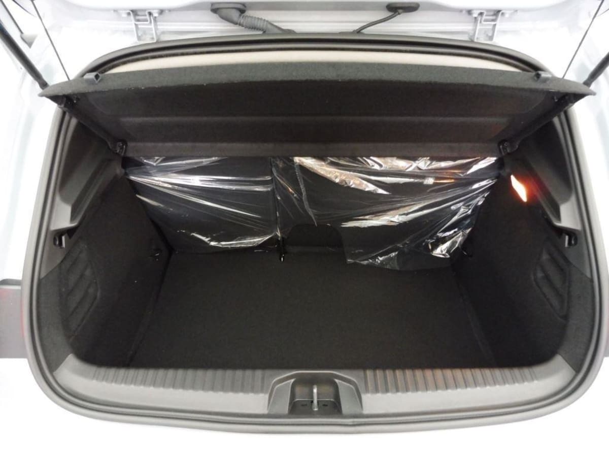 362426_p2 - RENAULT - CLIO - 2025 - photo 10