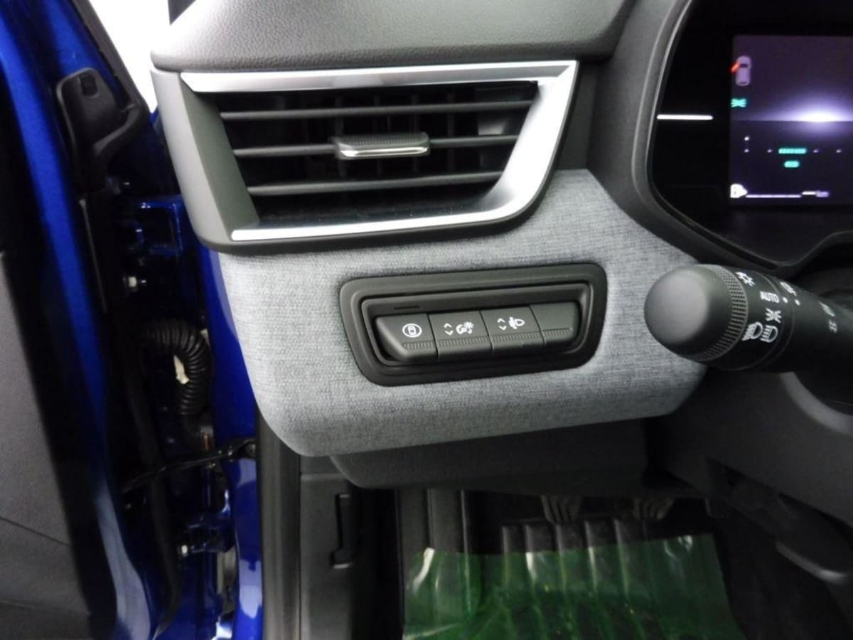 362425_p2 - RENAULT - CLIO - 2025 - photo 8