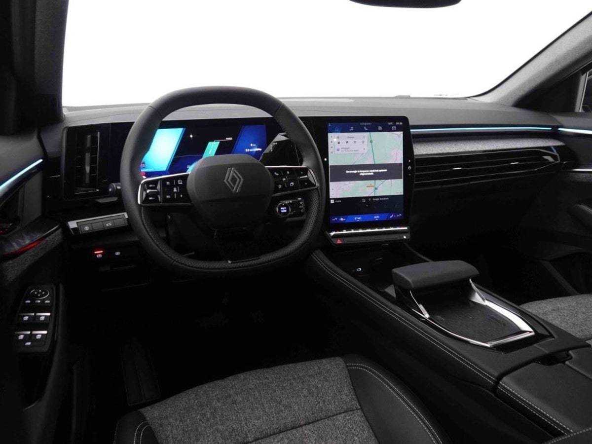 363703_p2 - RENAULT - ESPACE - 2025 - photo 10