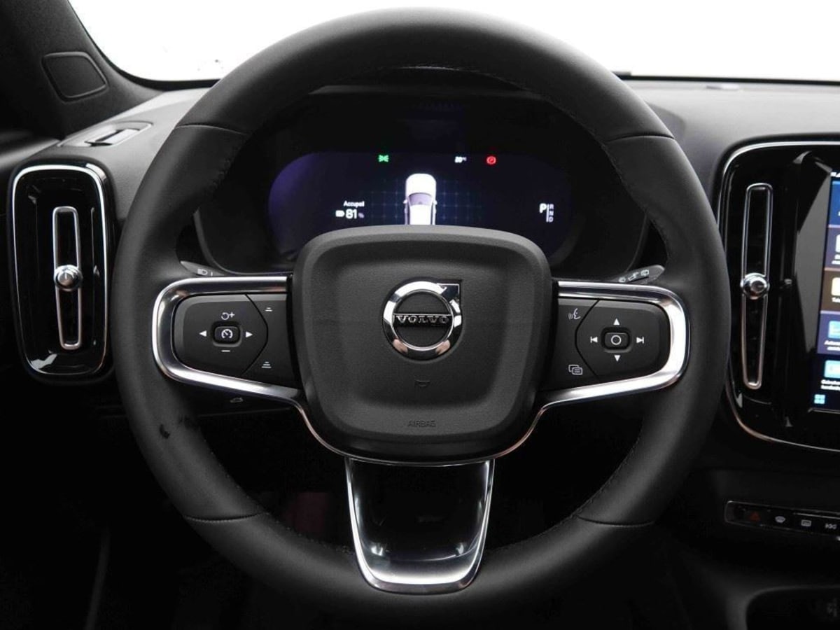 351992_p2 - VOLVO - XC 40 - 2025 - photo 7