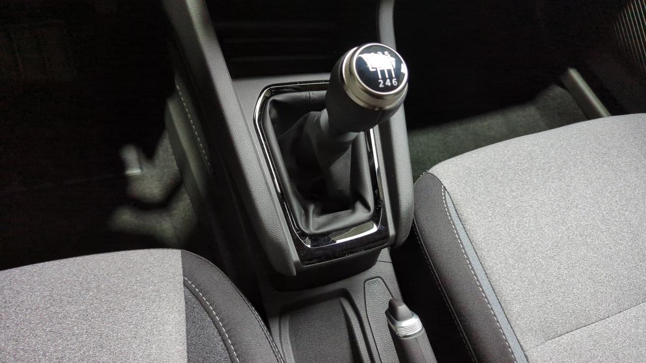 45472_p28 - RENAULT - CLIO 5 - 2025 - photo 16